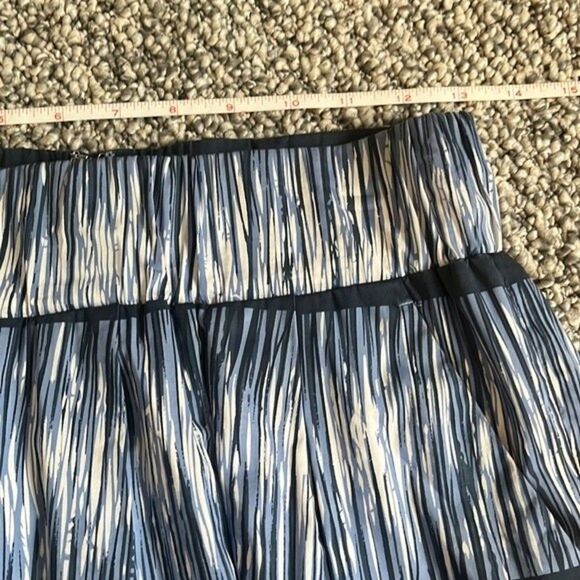 Banana Republic Blue Striped A Line Skirt Size Small - Picture 5 of 7